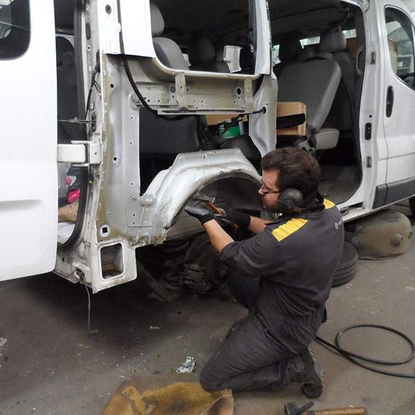 Travaux de carrosserie auto Saint-Brieuc