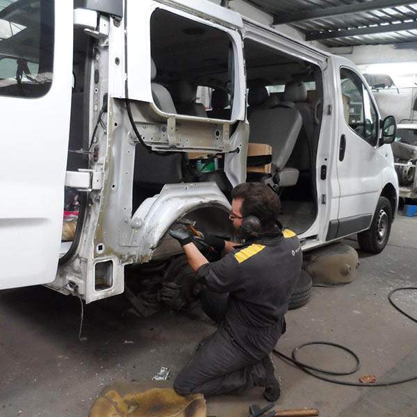 Ponçage carrosserie Saint-Brieuc