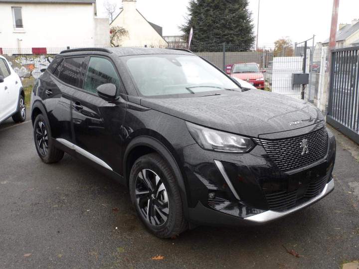 Avant véhicule neuf Saint-Brieuc